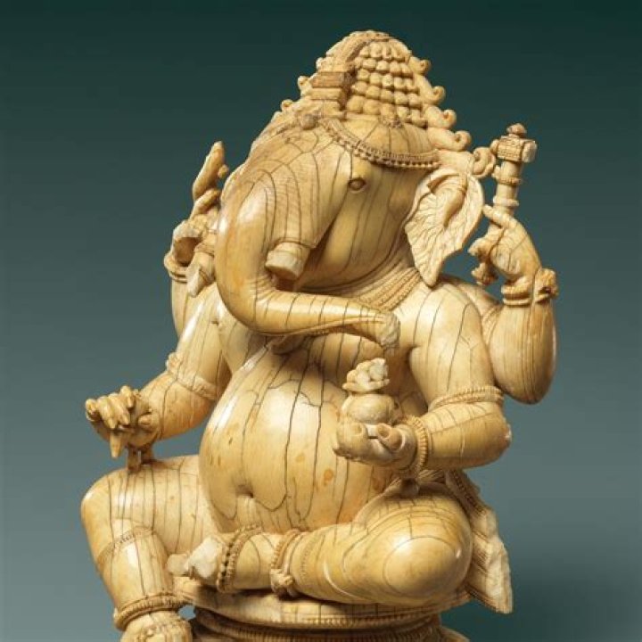 Discover The Enigmatic Sculptures Of Vlad Dubrovenski